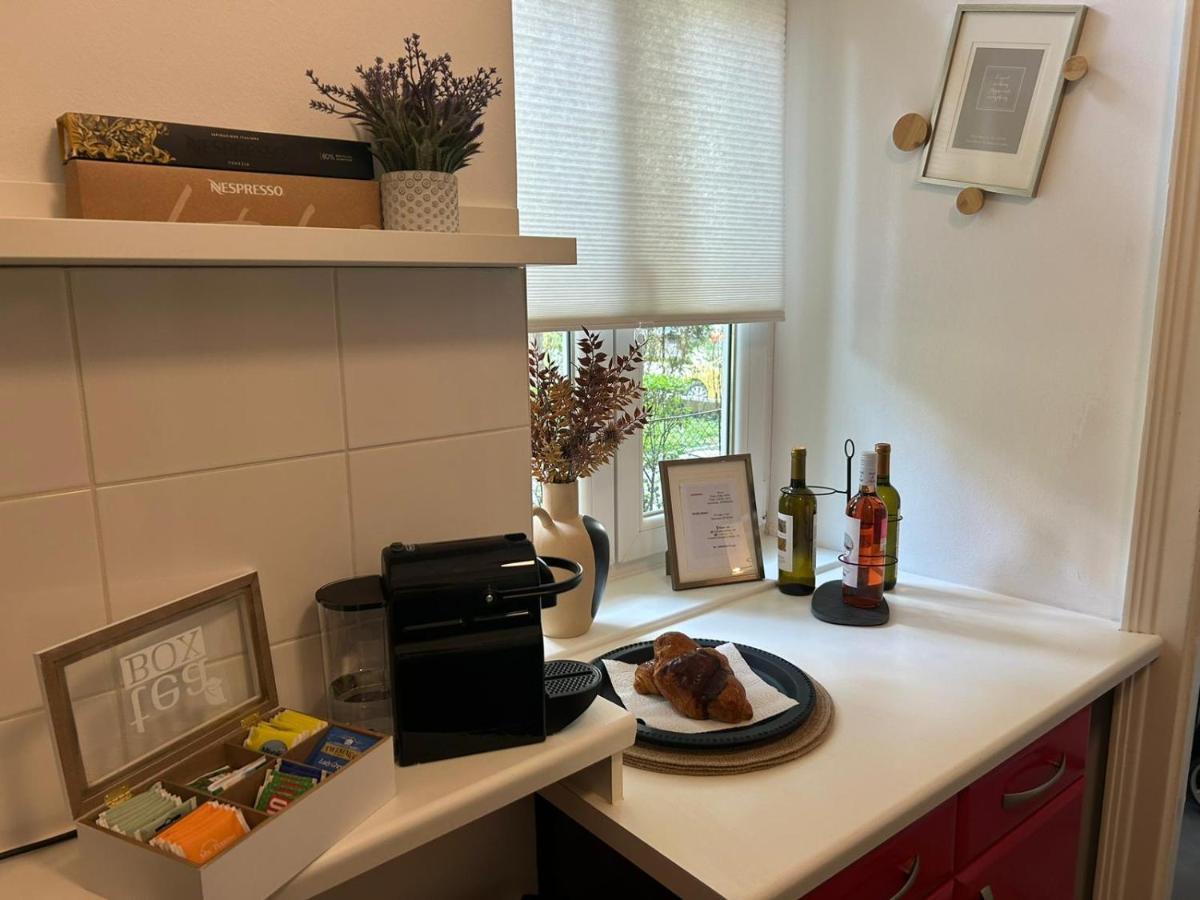5 Min Schoenbrunn Gloriette, Direct To Center, Free Parking Appartement Wenen